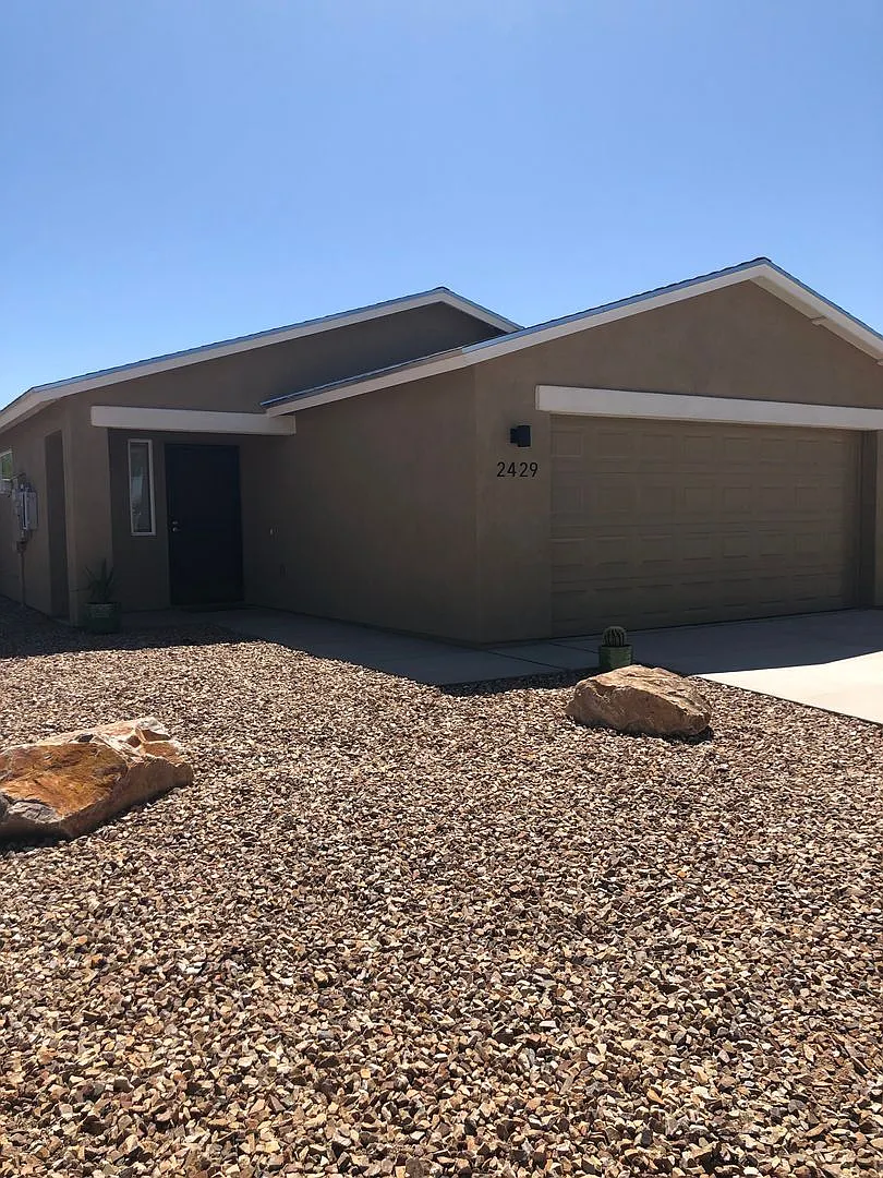 2 Bed/2 Bath Single Family Home New Construction at Pantano Vista with Solar! — Photo 1
