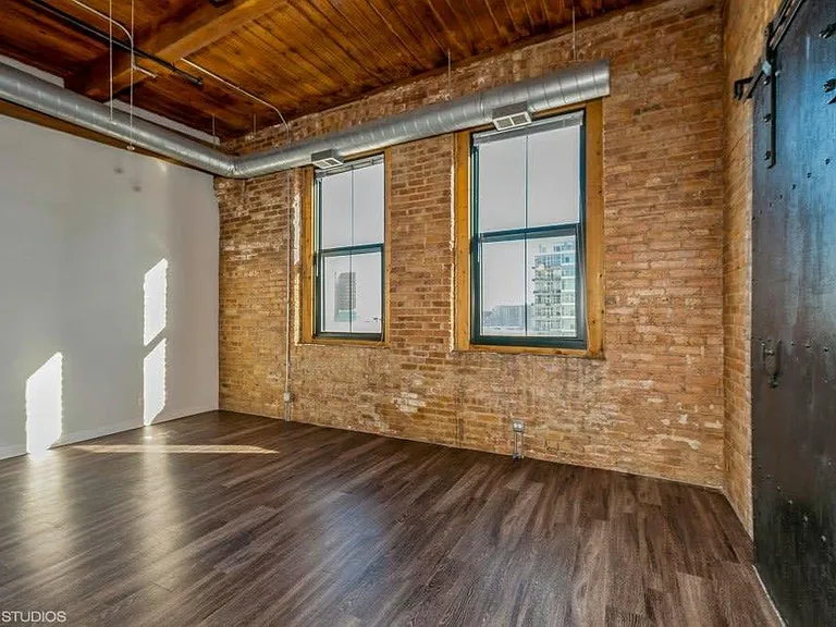 Carriage House Lofts — Photo 18