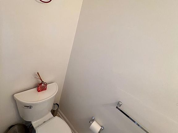 5th image of 2012 Stony Creek Rd