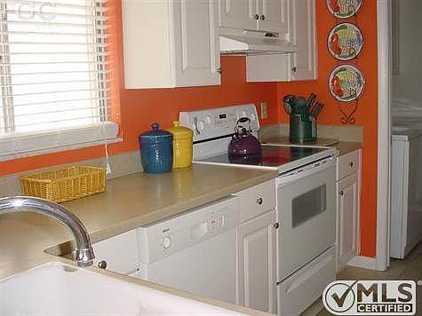 3rd image of 25870 Hickory Blvd APT 801