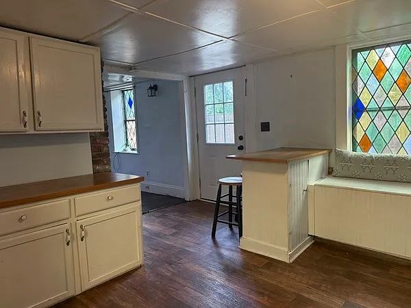 2 bed, 878 sqft, $2,450 — Photo 3