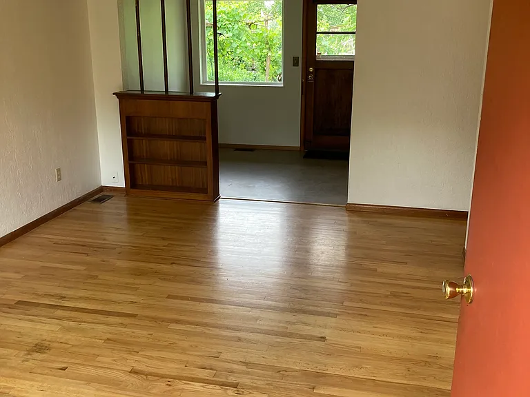 5310 SE Schiller St #C — Photo 14