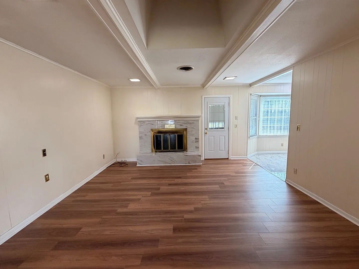 2604 McArthur Dr — Photo 3