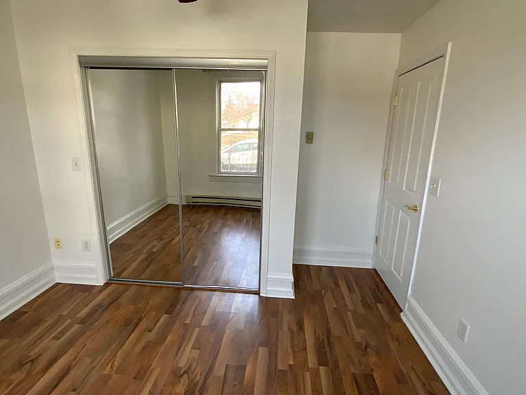 1 bed, 1.0 bath, 700 sqft, $1,100 — Photo 24