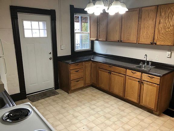 4th image of 125 W Cesar E Chavez Ave #3