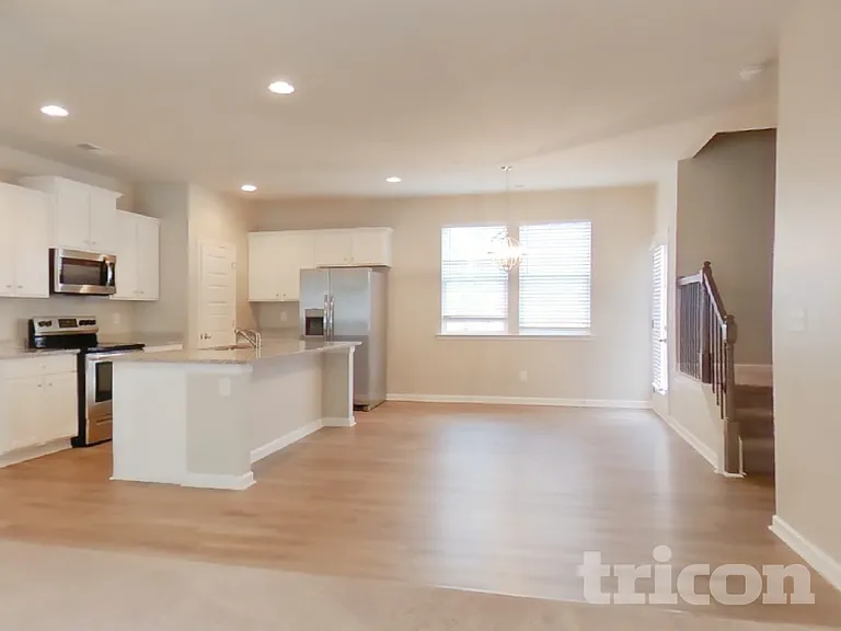 1254 Morrow Dr — Photo 4