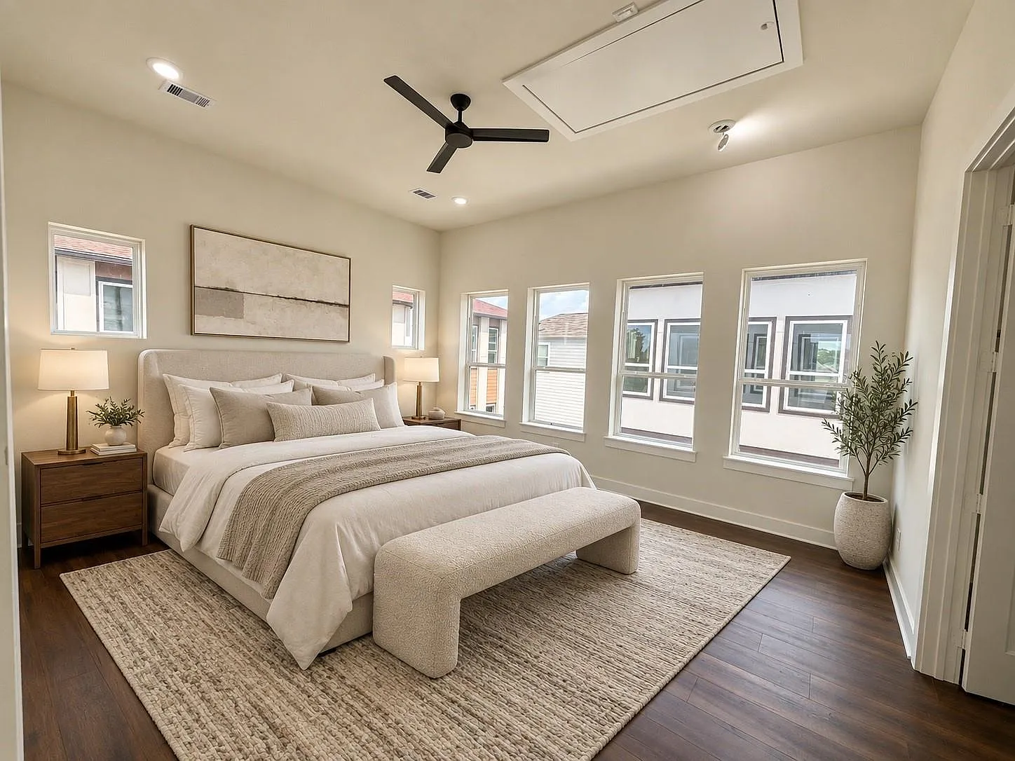 3 bed, 3.5 bath, 2452 sqft, $4,000 — Photo 2