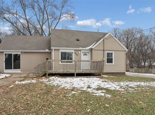 6905 SW 16th St, Des Moines, IA 50315