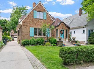 4421 N Woodburn St, Shorewood, WI 53211