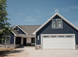 4284 Orchard Trl, Egg Harbor, WI 54209