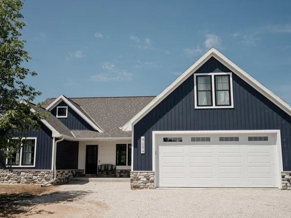 4284 Orchard Trl, Egg Harbor, WI 54209