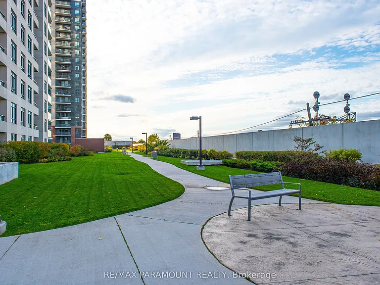 1410 Dupont St #315 — Photo 22