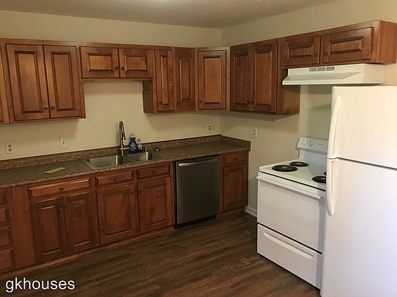 2nd image of 309 Michelle Dr APT A