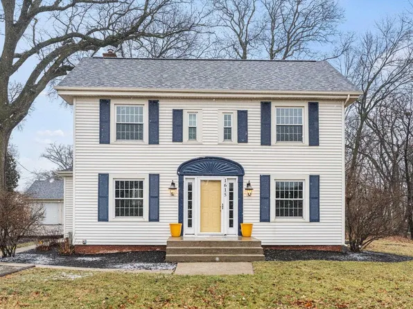 1615 Barberry Hl, Fort Wayne, IN 46802