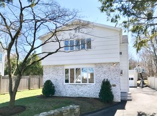 55 Camp Ave #R, Darien, CT 06820
