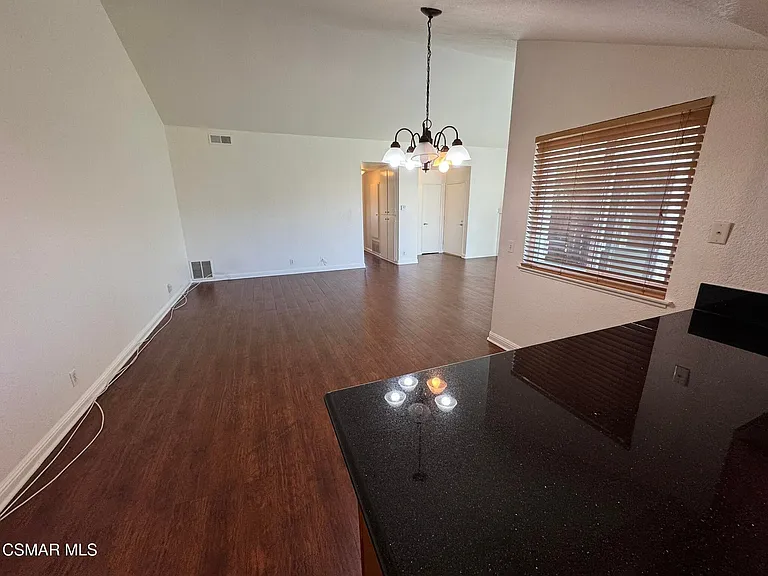 2263 Workman Ave — Photo 9