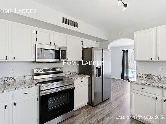 2nd image of 7610 W Ironwood Dr