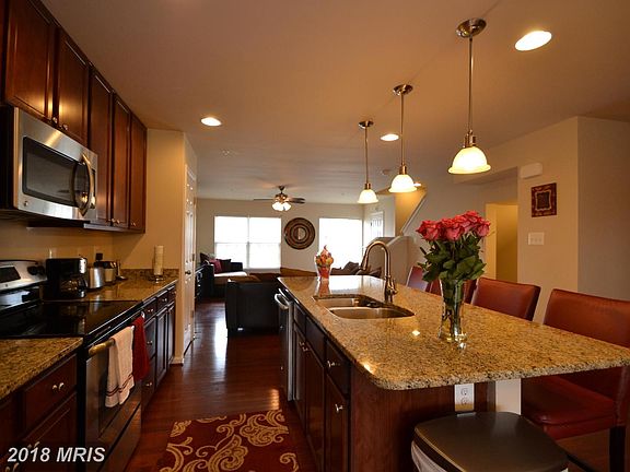 3rd image of 11604 Amaralles Dr