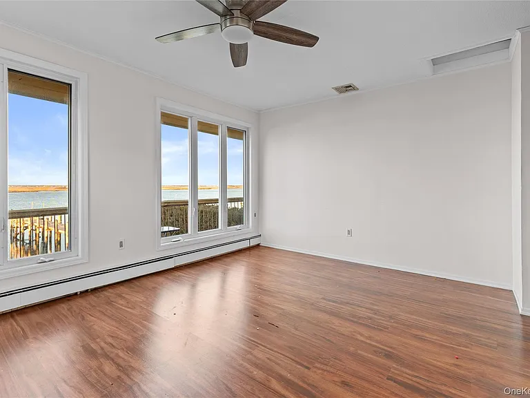 115 Maryland Ave — Photo 16