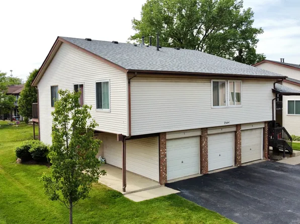 7544 Bristol Ln Unit 5, Hanover Park, IL 60133