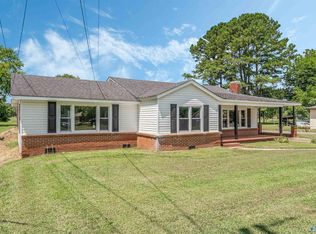 516 S Cedar Hill Dr, Scottsboro, AL 35768