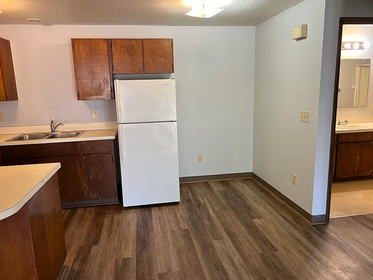 2314 E McLoughlin Blvd #D — Photo 5