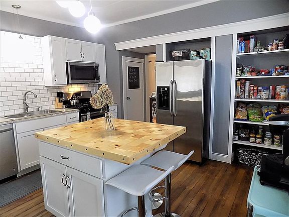3rd image of 479 Washington Ave