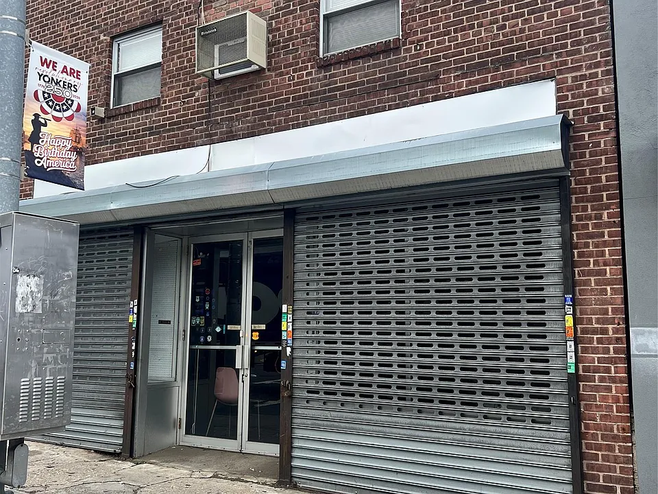 253 S Broadway #1
