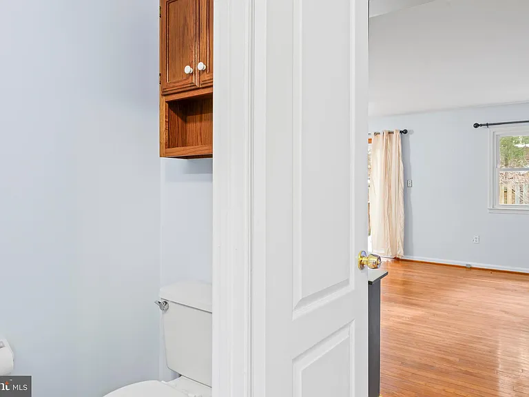 2053 Mayflower Dr — Photo 16