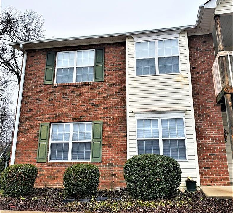 1112 Trinity St Thomasville NC Zillow