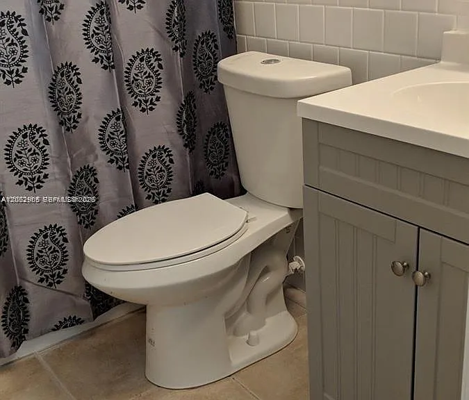 6461 Evans St — Photo 5
