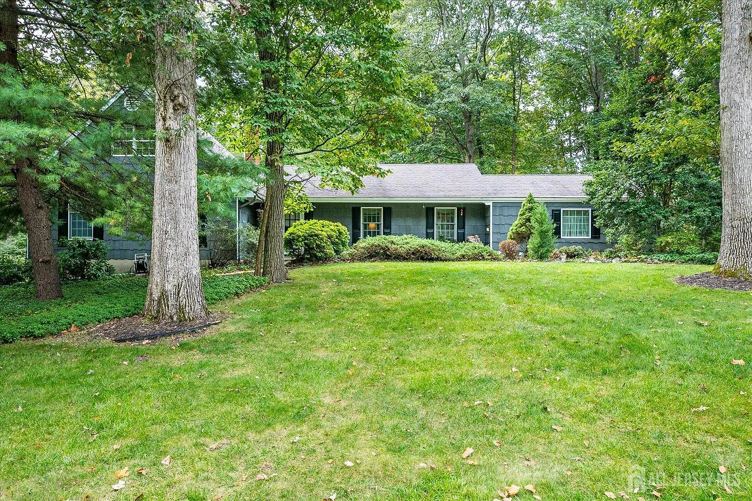 1116 Cambridge Ln photo 1