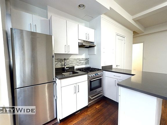 2nd image of 140 E 46th St APT 4O