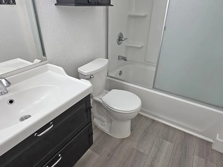 134 Globe Ave — Photo 10