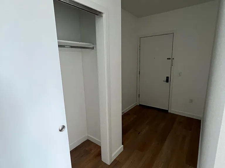 18 Freeway Dr E #502 — Photo 1