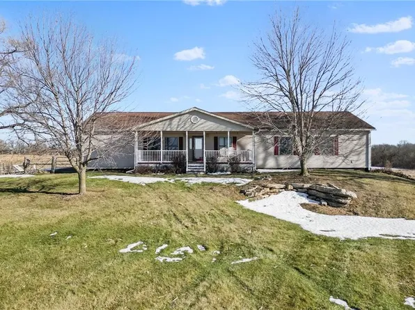 22805 B Hwy, Cowgill, MO 64637
