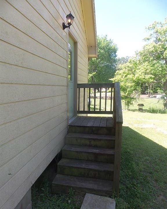 1st image of 128 Glenwood Dr