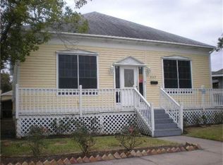 3823 Avenue O, Galveston, TX 77550