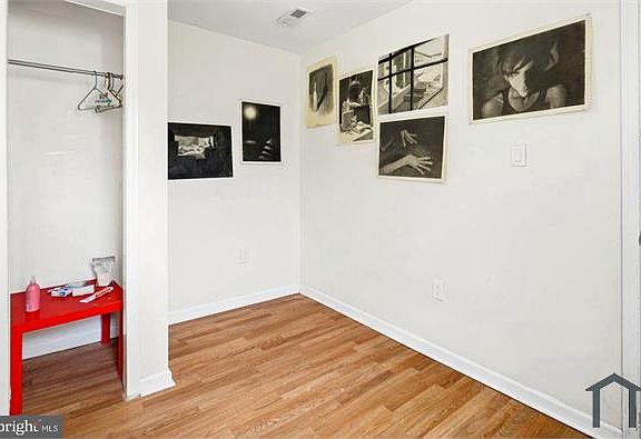 4th image of 2305 N Fawn St