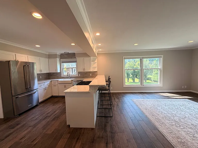357 Shore Haven Dr SE — Photo 6