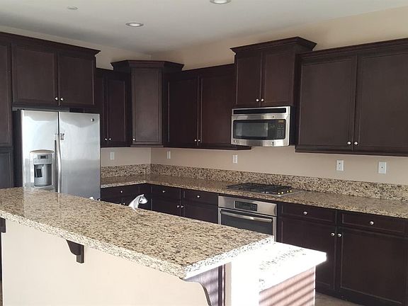 5th image of 14306 Sun Valley St
