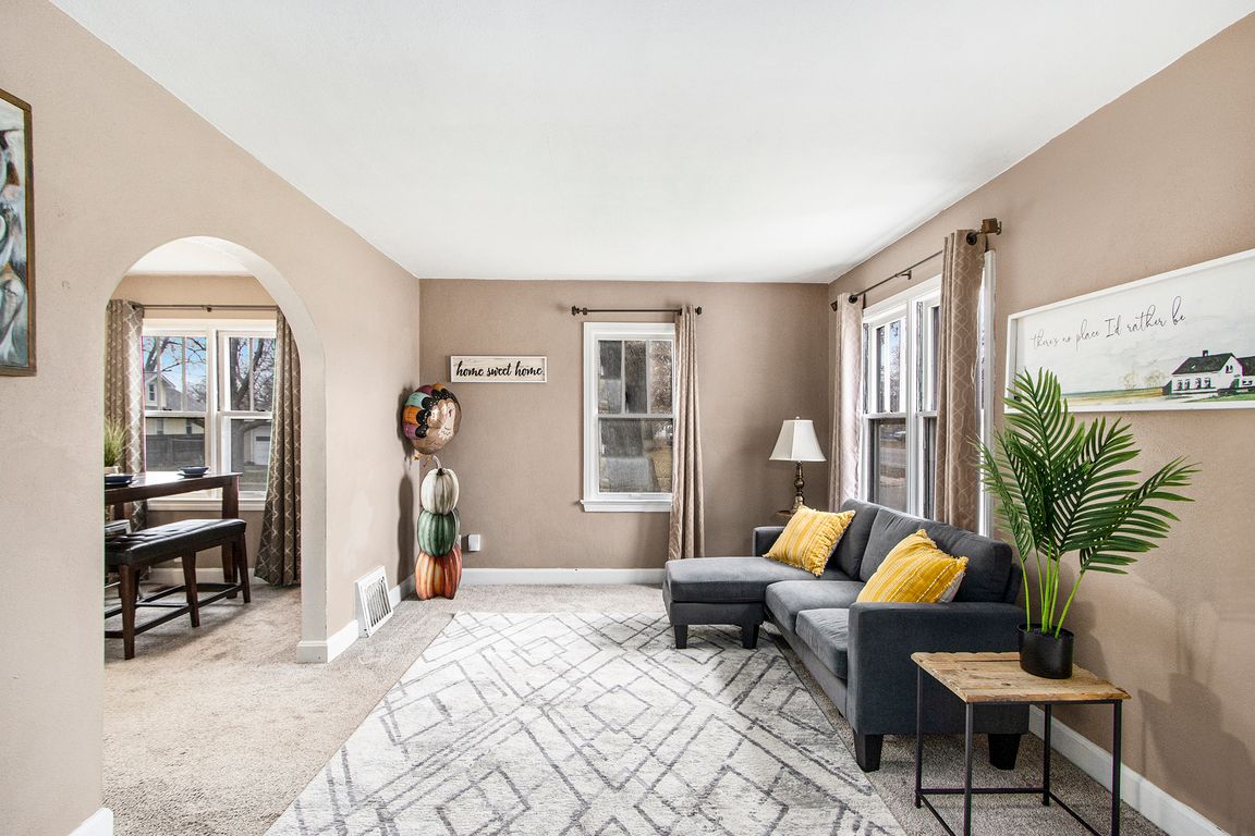 next background image