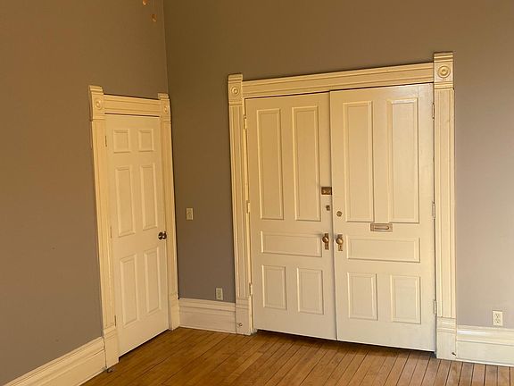 4th image of 302 E Main St APT C