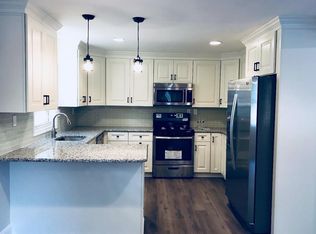 125 Stanger Ave, Glassboro, NJ 08028