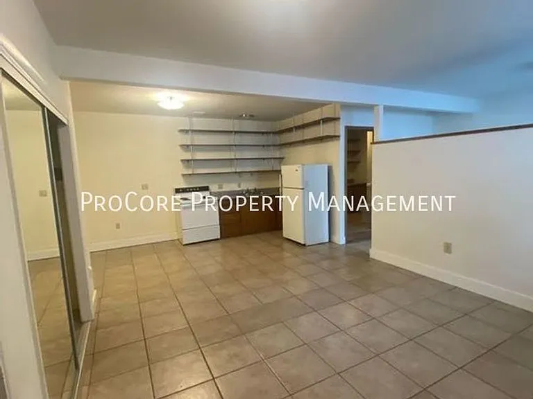 1207 W Washington St — Photo 50