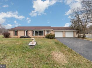 20 Stonehouse Rd, Carlisle, PA 17015