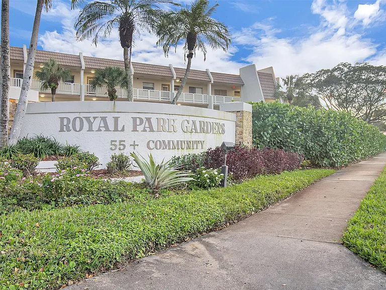 6890 Royal Palm Blvd #312H — Photo 29