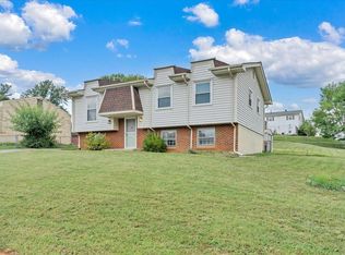 2203 Inge Cir, Salem, VA 24153