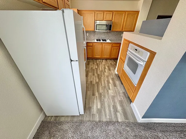 59 E Agate Ave #403 — Photo 4