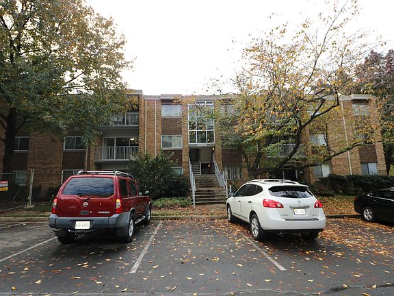 2nd image of 8003 Chanute Pl APT 9